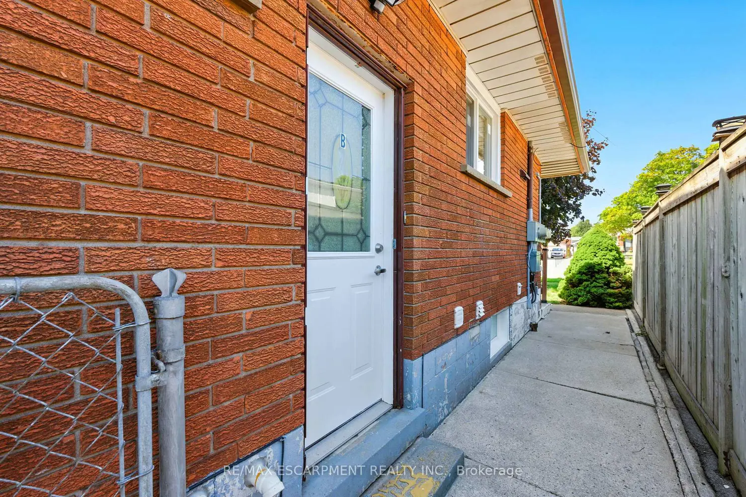 Additional image 9 of 929 Upper Ottawa Street
