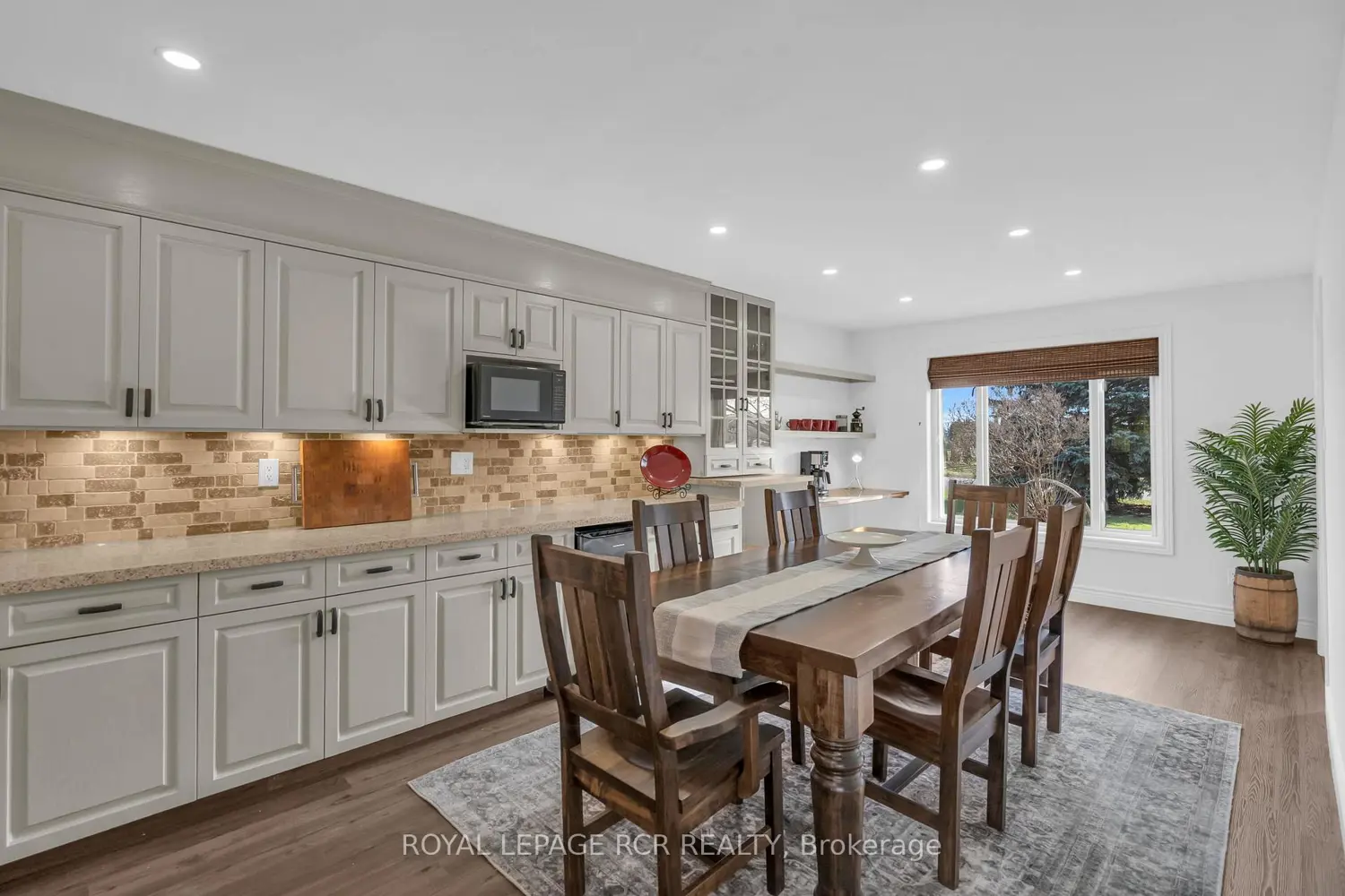 Additional image 5 of 11 Golfview Boulevard