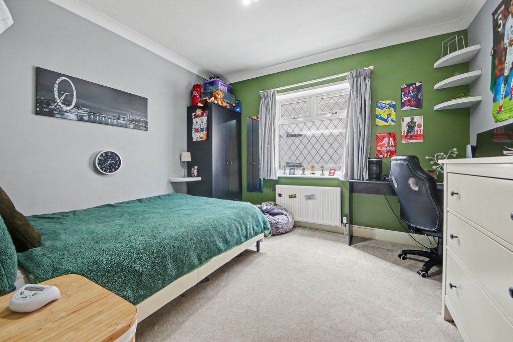 Additional image 18 of 4 bed detached bungalow for saleHeathfield Road, Sholing SO19