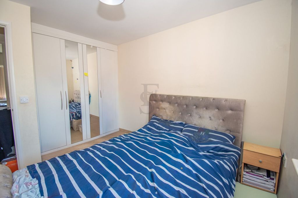 Additional image 7 of 2 bed flat for saleSwinton Close, Hamilton LE5