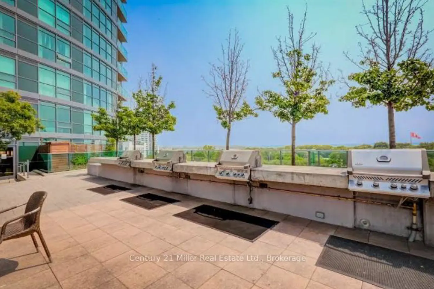 Additional image 19 of 209 Fort York Boulevard 562