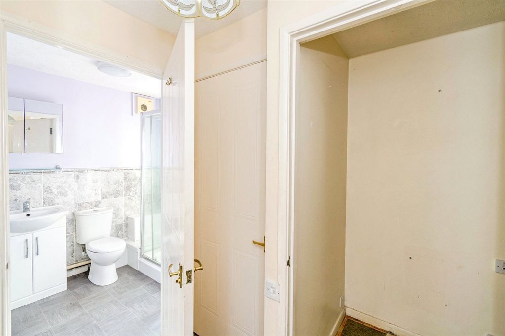 Additional image 8 of 1 bed flat for saleChestnut Lodge, Southampton SO16
