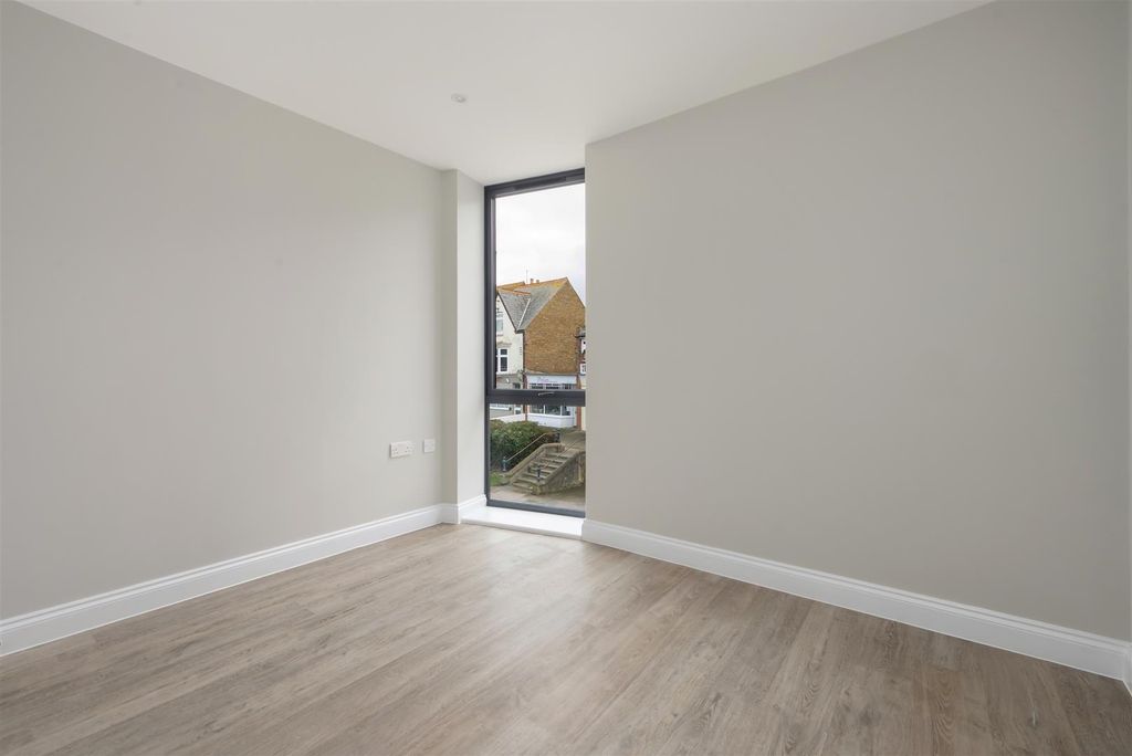 Additional image 12 of 2 bed flat for saleBeach Walk, Whitstable CT5
