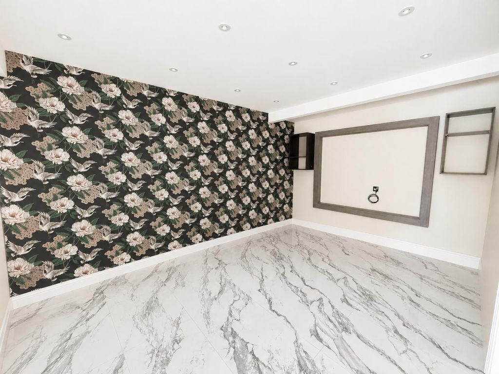 Additional image 8 of 5 bed detached bungalow for saleFeltham Hill Road, Ashford TW15