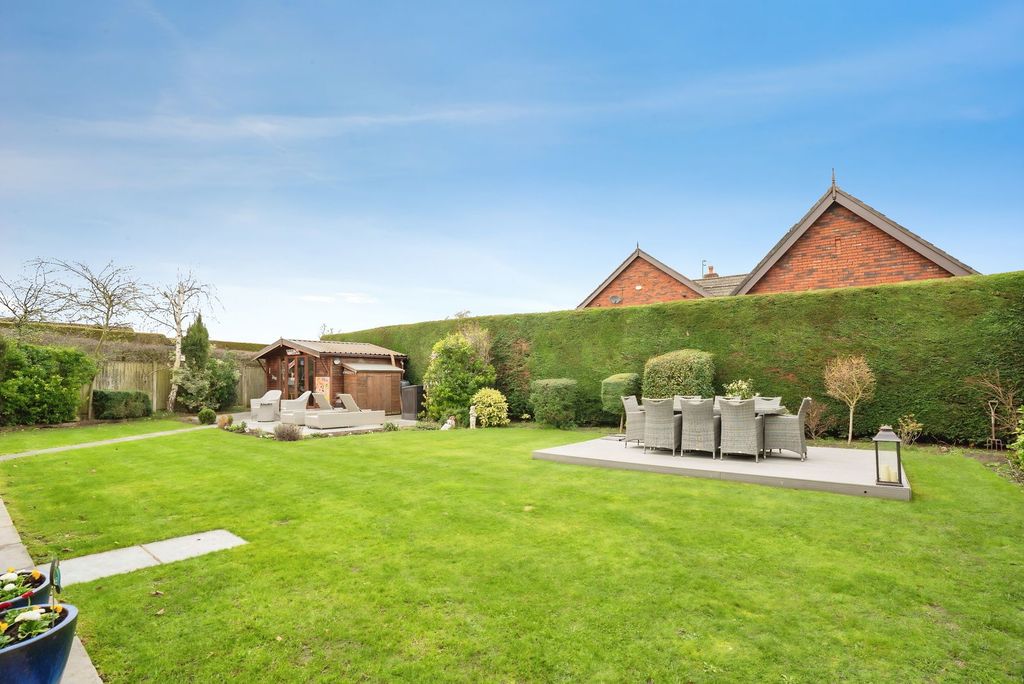 Additional image 59 of 4 bed detached house for saleHough Green Road, Widnes WA8