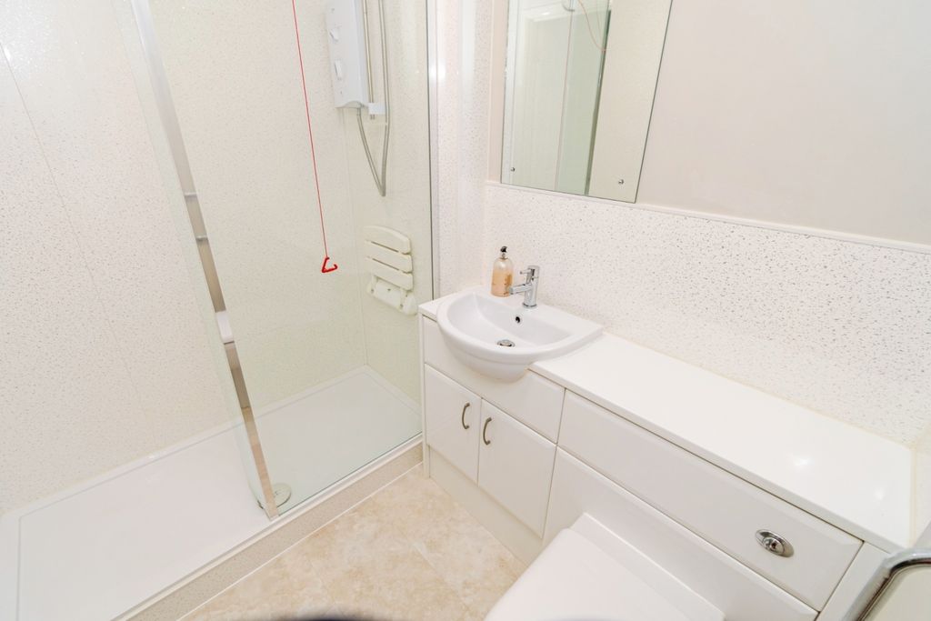 Additional image 8 of 1 bed flat for saleSherwood Close, Southampton, Hampshire SO16
