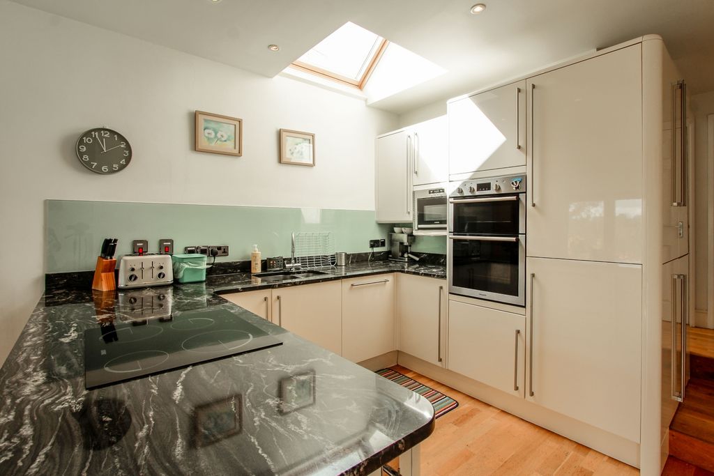 Additional image 8 of 4 bed bungalow for saleSandhurst Road, Yeovil BA20