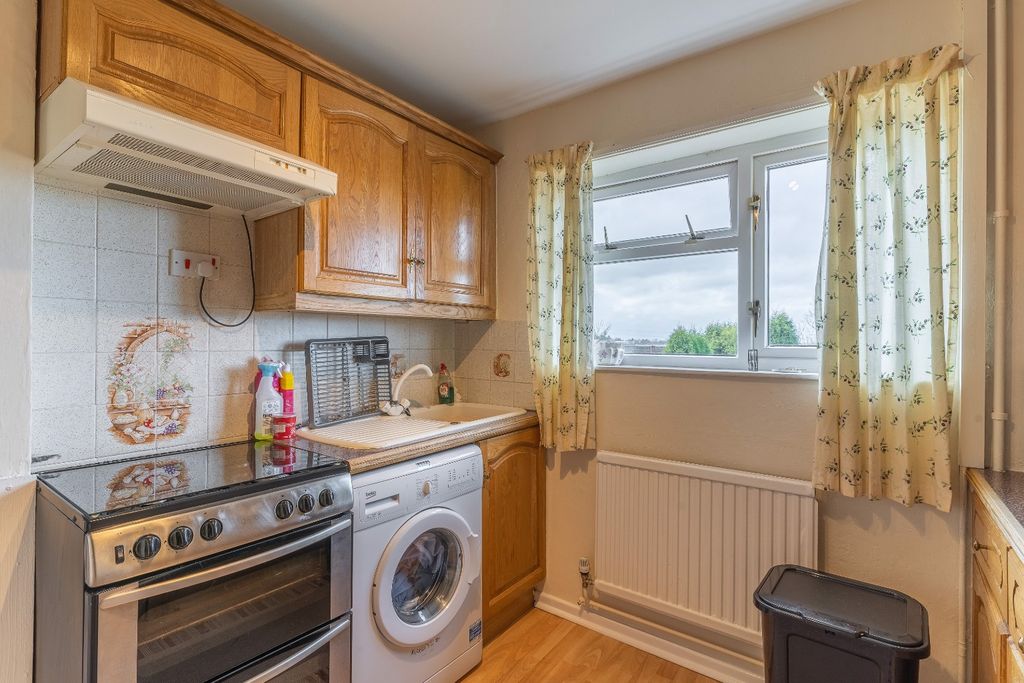 2 bed flat for saleCopperbeech Road, Ketley, Telford, Shropshire TF1 photo 5