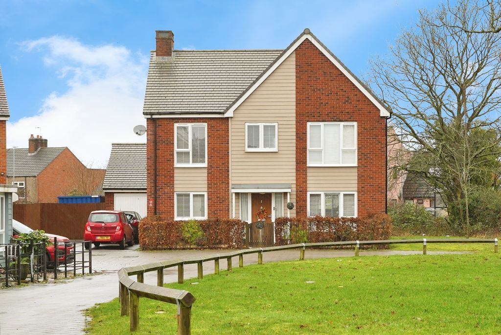 4 bed detached house for saleLarch Drive, Ravenstone, Coalville LE67