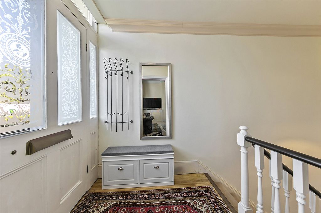 Additional image 16 of 3 bed maisonette for saleStuart Court, Richmond Hill, Richmond, Surrey TW10
