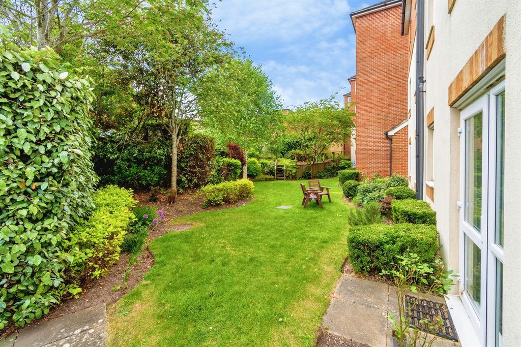 Additional image 18 of 2 bed flat for saleHighfield Lane, Southampton SO17