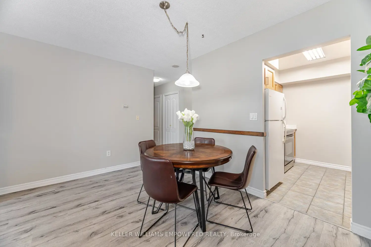 Additional image 7 of 2088 Lawrence Avenue 410