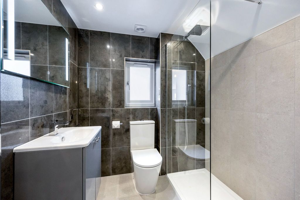 Additional image 17 of 5 bed detached house for saleHomefield Road, Worthing BN11