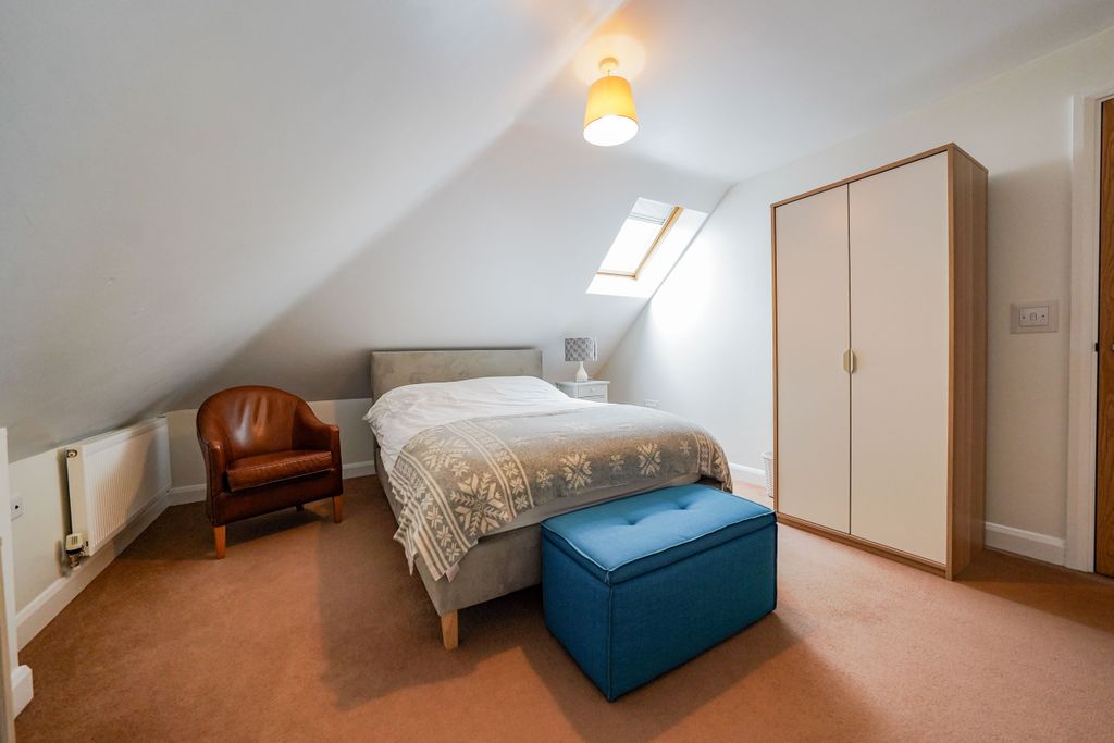 Additional image 9 of 2 bed flat for saleCheckland Road, Thurmaston, Leicestershire LE4