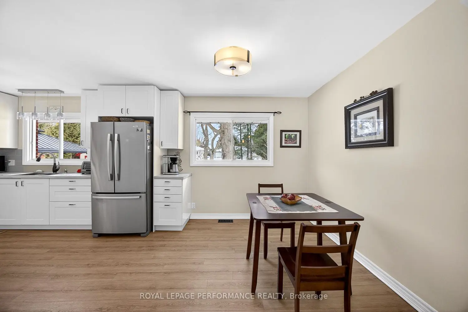 3864 Carp Road photo 4