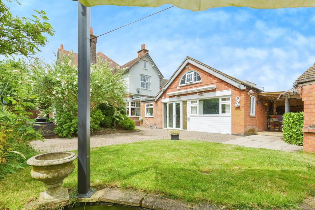 Additional image 2 of 4 bed detached house for saleLutterworth Road, Blaby LE8