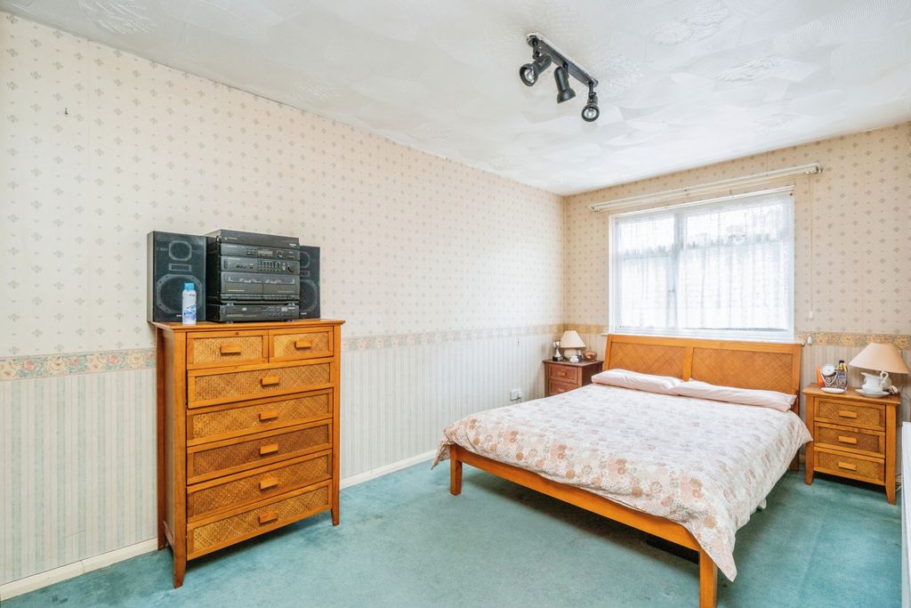 Additional image 7 of 3 bed terraced house for saleSea Mill Gardens, Portsmouth PO1