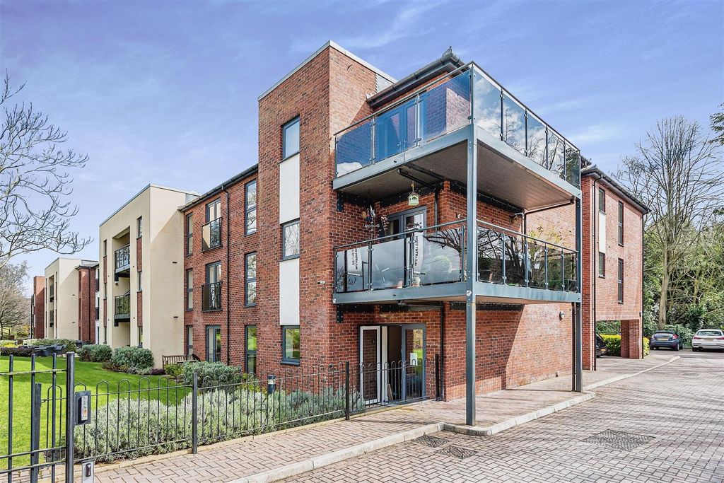 Additional image 23 of 2 bed flat for saleThorneycroft, Wood Road, Tettenhall WV6