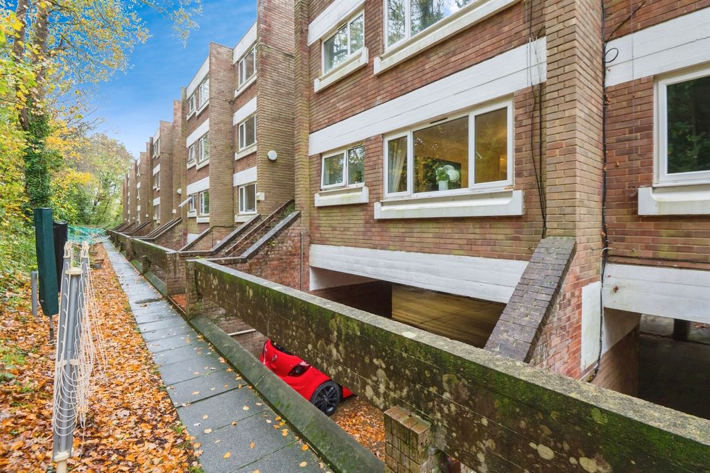 Additional image 14 of 2 bed flat for saleSilverdale Road, Southampton SO15