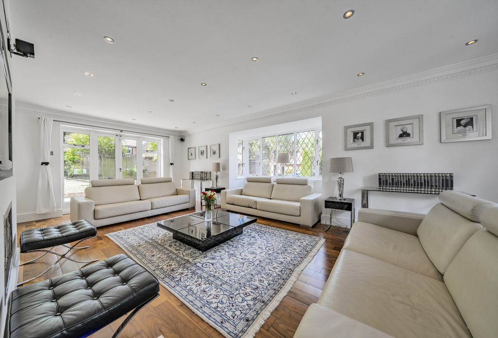 Additional image 2 of 5 bed detached house for saleThe Denningtons, Worcester Park, Surrey KT4
