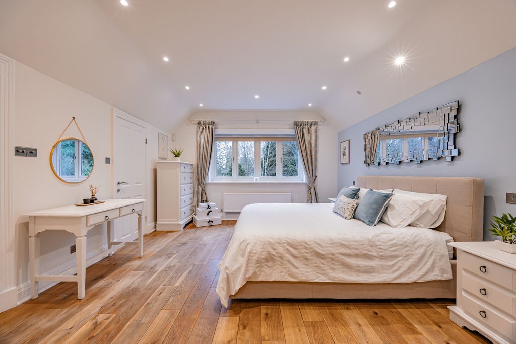 Additional image 11 of 6 bed detached house for saleBrowns Lane, Wilmslow, Cheshire SK9