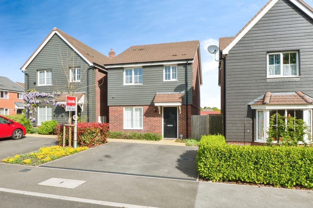 3 bed detached house for saleAnderdon Avenue, Rownhams, Southampton SO16