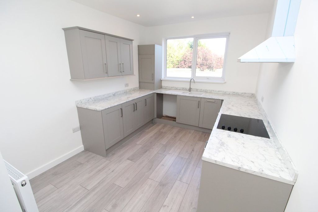 Additional image 4 of 3 bed flat for saleThe Cross, Enderby, Leicester LE19