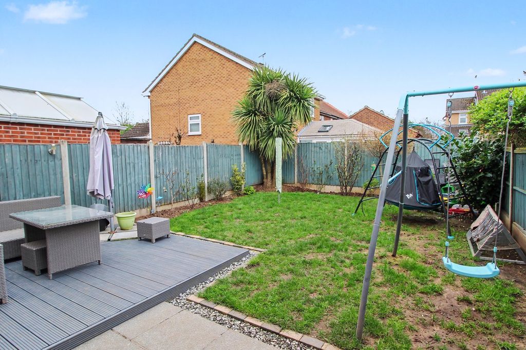 Additional image 2 of 3 bed semi-detached house for salePhipps Close, Whetstone, Leicester LE8