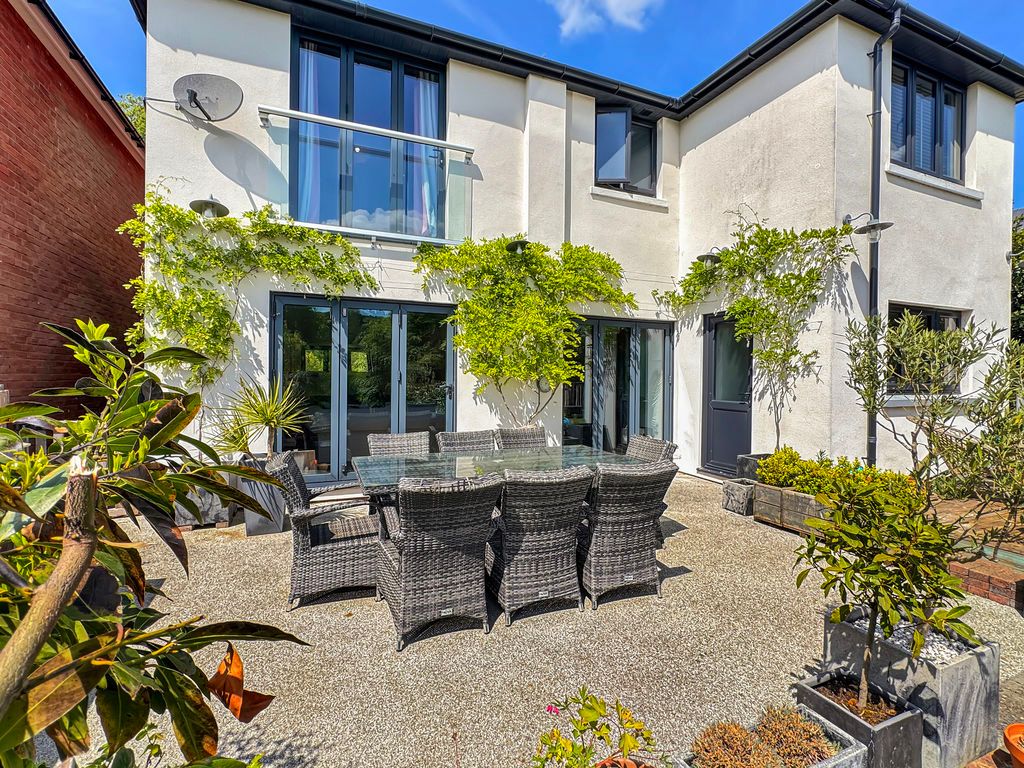 Additional image 2 of 4 bed detached house for saleClatterford Road, Newport PO30