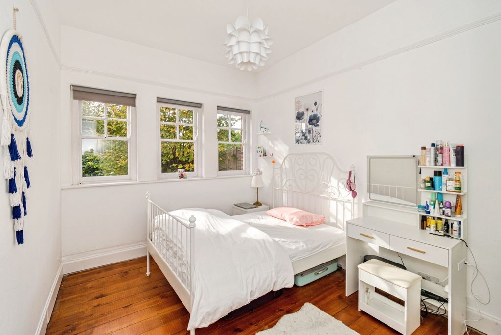 Additional image 12 of 2 bed flat for saleWelbeck Avenue, Southampton, Hampshire SO17