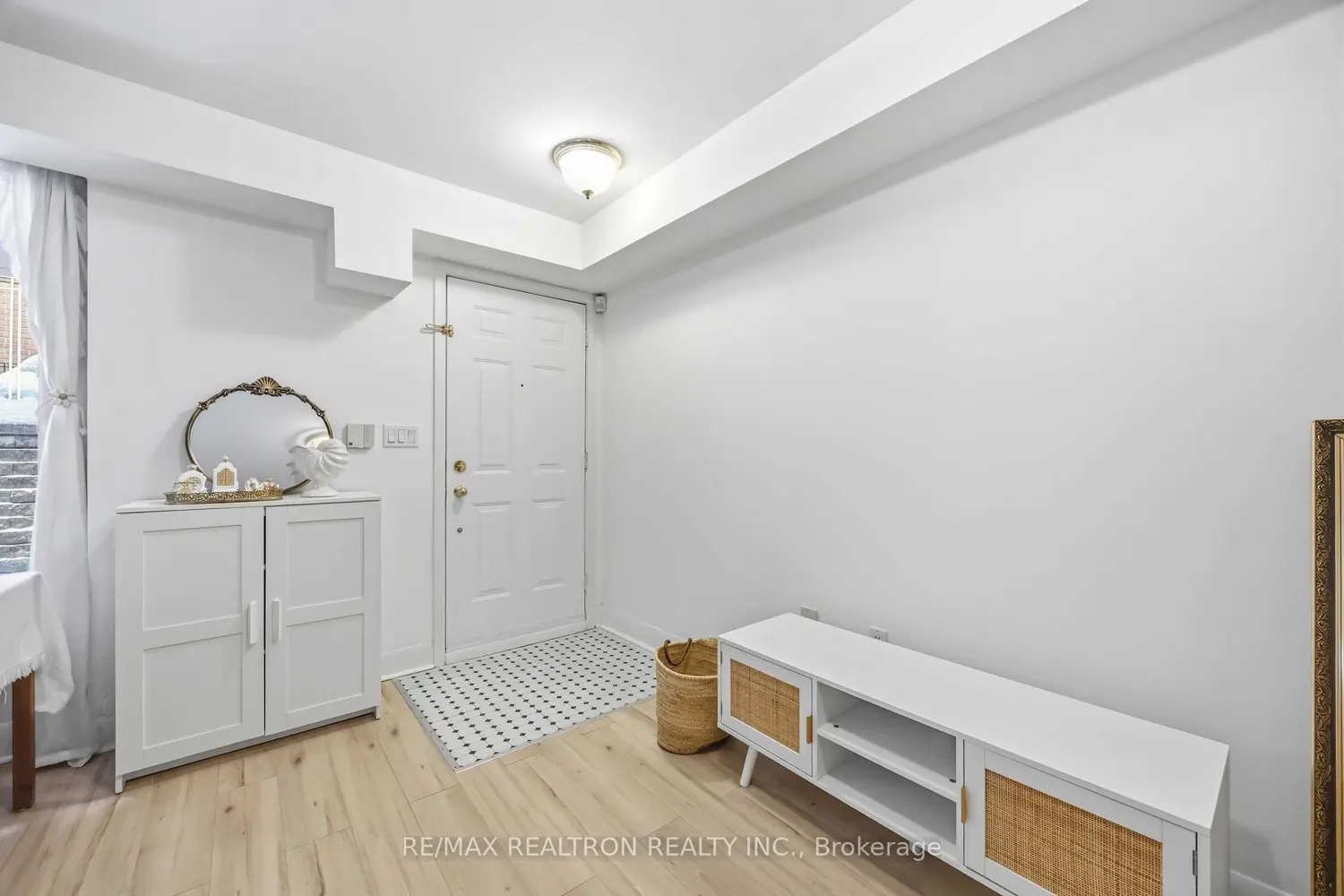 Additional image 3 of 415 Jarvis Street 121