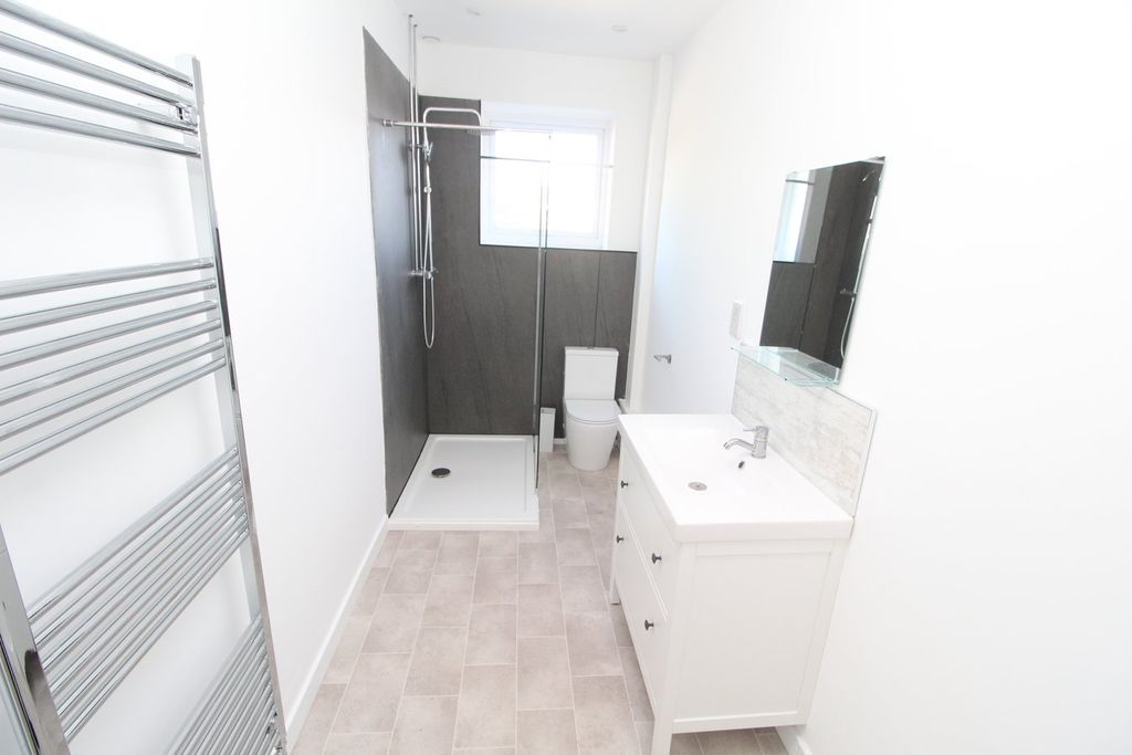 Additional image 10 of 3 bed flat for saleThe Cross, Enderby, Leicester LE19