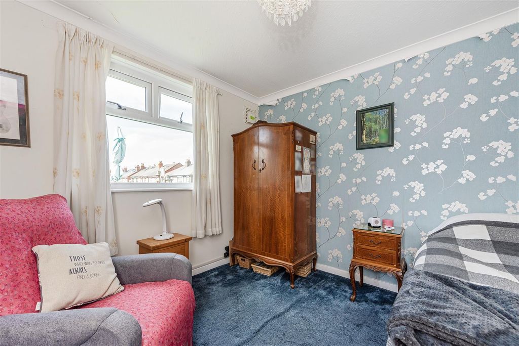Additional image 12 of 2 bed flat for saleCopnor Road, Portsmouth PO3