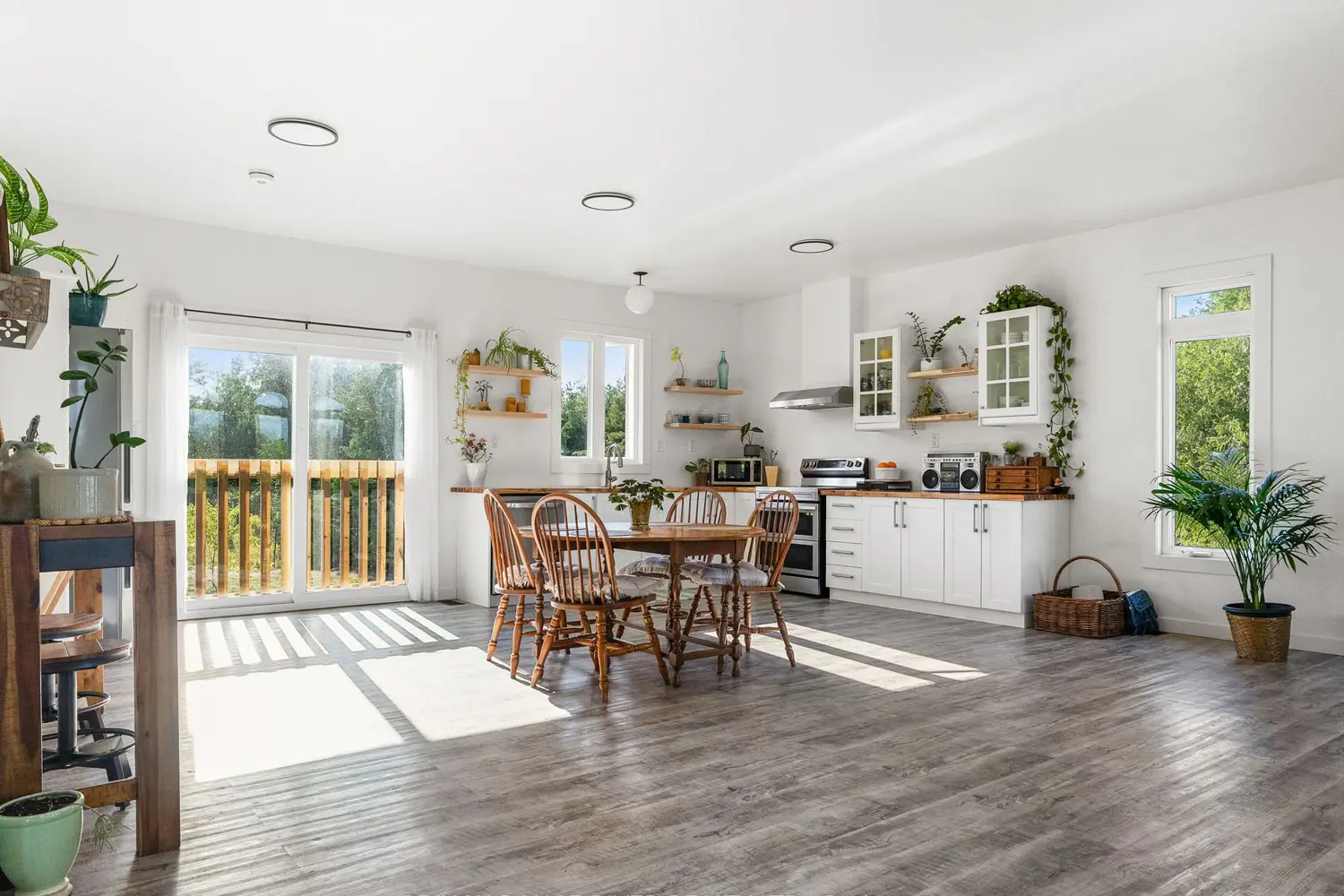 1176 Ixl Road
