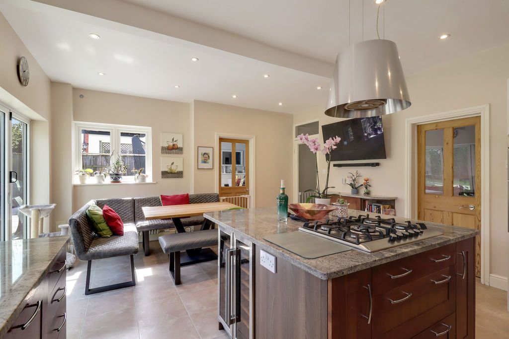 Additional image 13 of 4 bed detached house for salePine Grove, Windlesham GU20