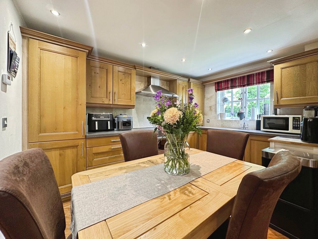 Additional image 8 of 3 bed flat for saleCygnet Close, Compton, Wolverhampton WV6