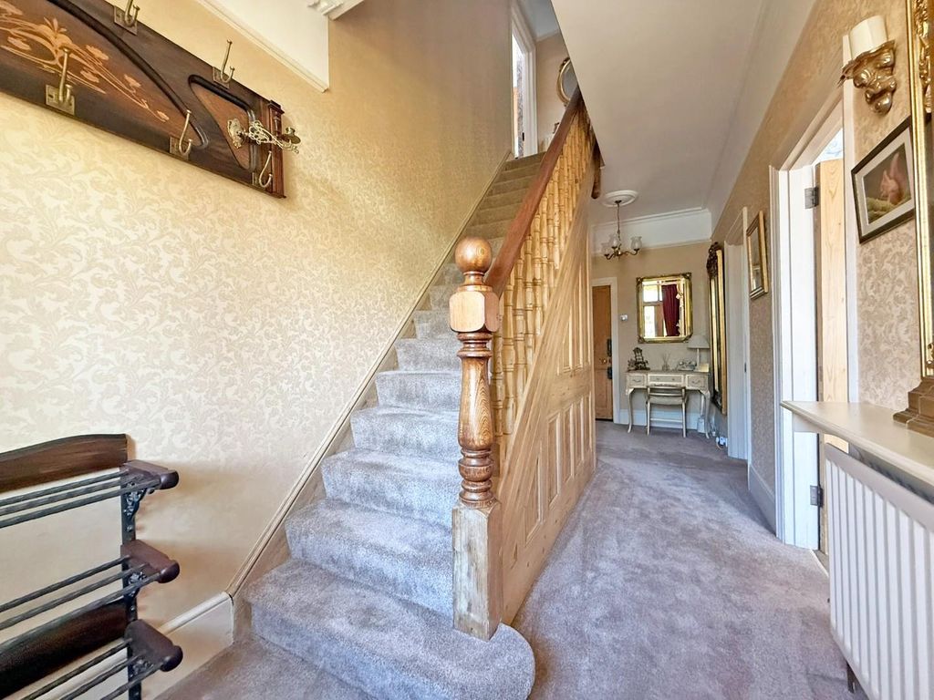 Additional image 15 of 4 bed property for saleClifford Grove, Ashford TW15