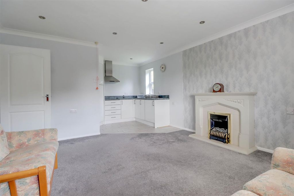 Additional image 10 of 2 bed flat for saleStilemans, Wickford SS11