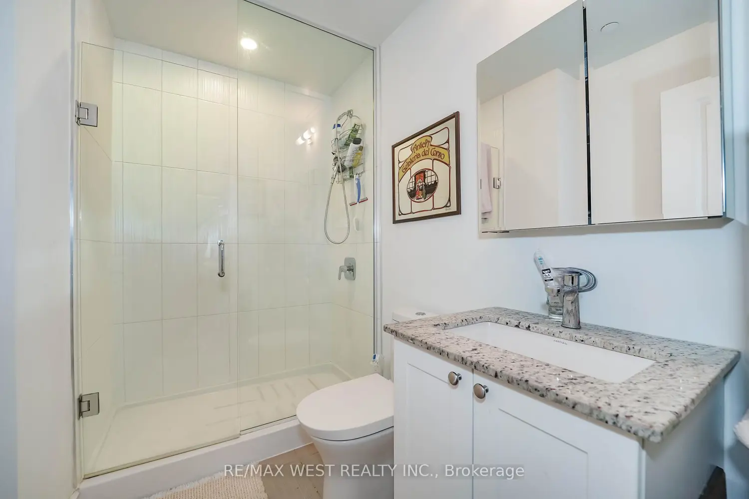Additional image 9 of 9608 Yonge Street 201A