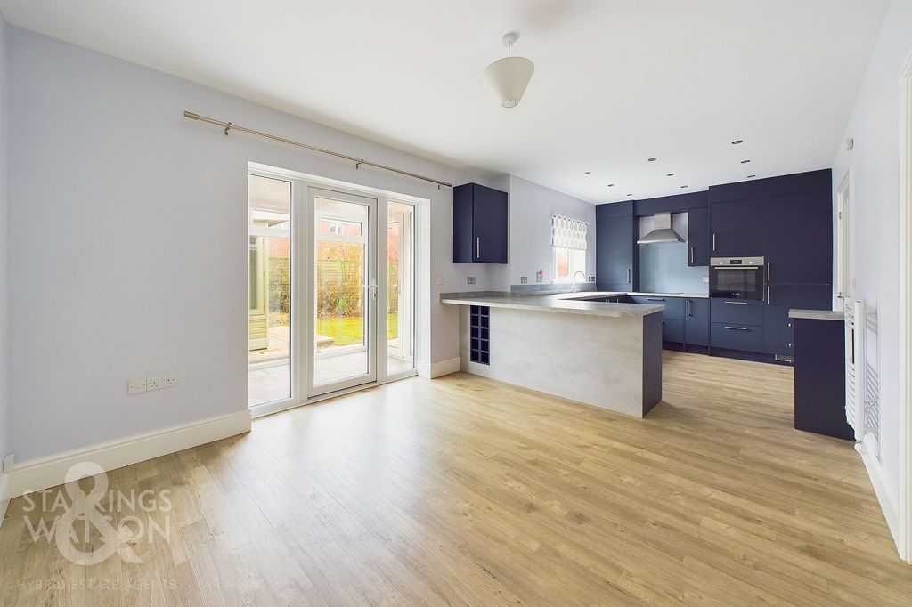 Additional image 2 of 3 bed detached bungalow for saleSomme Close, Wymondham NR18