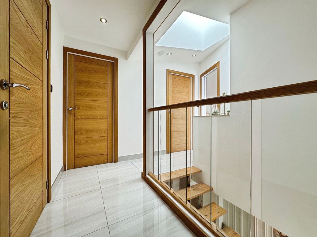 Additional image 32 of 4 bed detached house for saleCheswell Close, Compton, Wolverhampton WV6