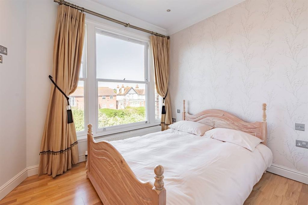 Additional image 10 of 2 bed flat for saleGraystone Road, Tankerton, Whitstable CT5