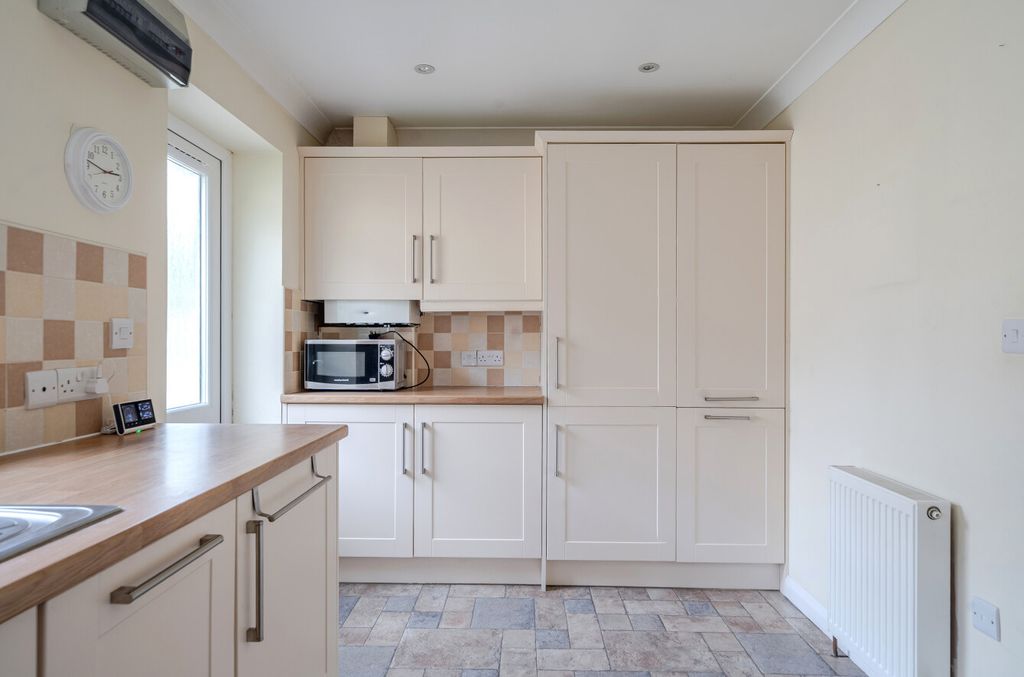 Additional image 3 of 2 bed bungalow for saleSeldens Way, Worthing, West Sussex BN13