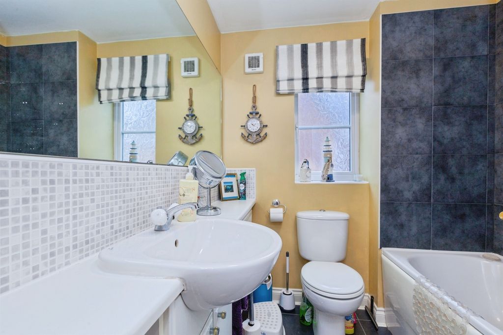 Additional image 11 of 3 bed semi-detached house for saleRussett Close, Barwell, Leicester LE9