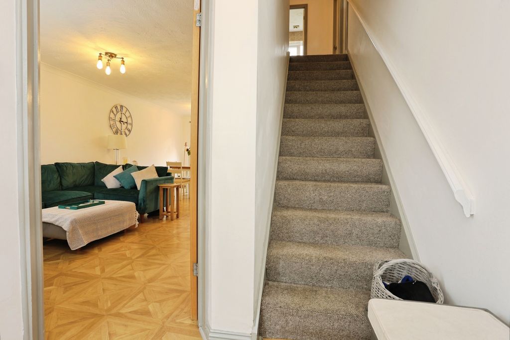 Additional image 4 of 4 bed detached house for saleHowitts Road, Nottingham NG13