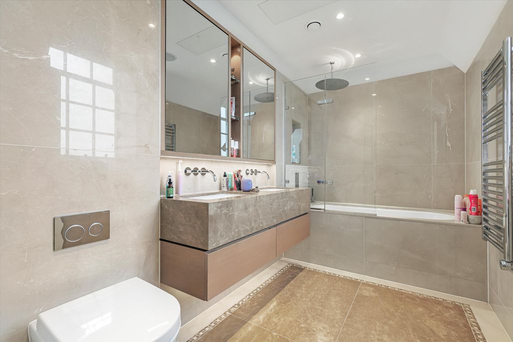 Additional image 8 of 3 bed flat for saleRichmond Hill, Richmond TW10