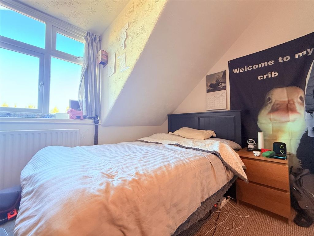 Additional image 18 of 3 bed flat for saleWoodthorpe Road, Ashford TW15