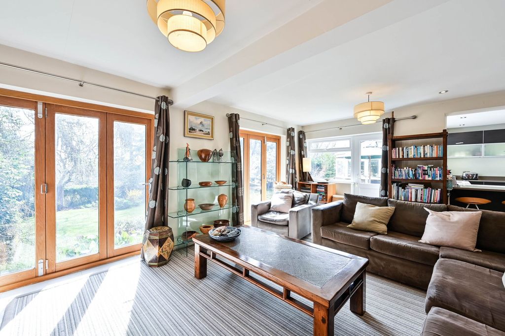 Additional image 9 of 6 bed detached house for saleFernhill Lane, Woking GU22