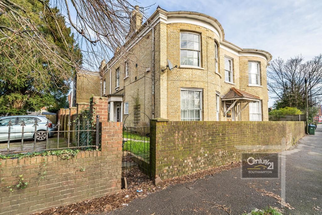 Additional image 2 of 1 bed flat for sale|Ref: L820888|, Millbrook Road West, Southampton SO15