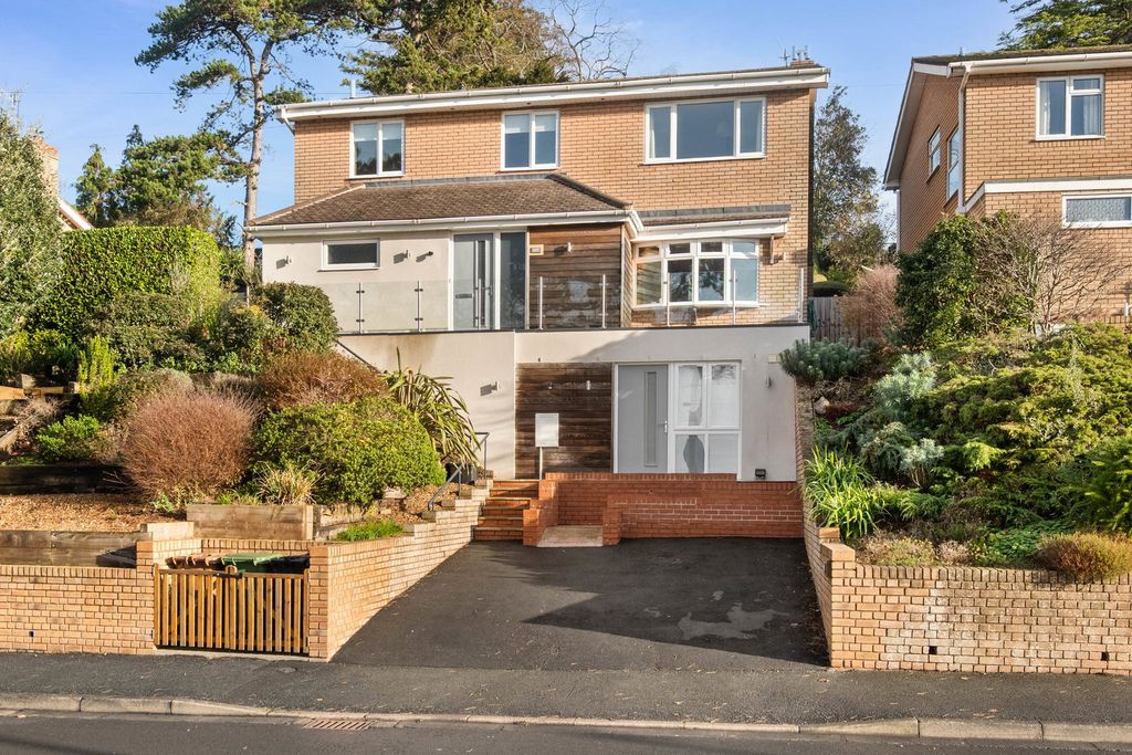 5 bed detached house for sale107 Battenhall Road, Battenhall, Worcester. WR5